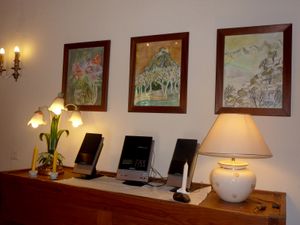 Photo du gite La Grange Neuve, à Montferrier dans l'Ariège, interieur piece a vivre 02